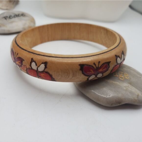 Cottagecore wooden butterfly‎ bracelet B0232 - Picture 1 of 2